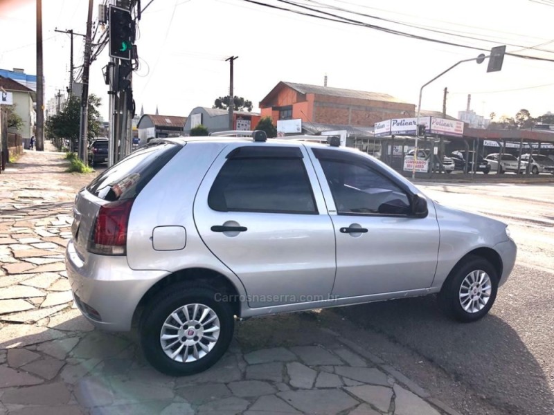 PALIO 1.0 MPI FIRE CELEBRATION 8V FLEX 4P MANUAL - 2014 - CAXIAS DO SUL