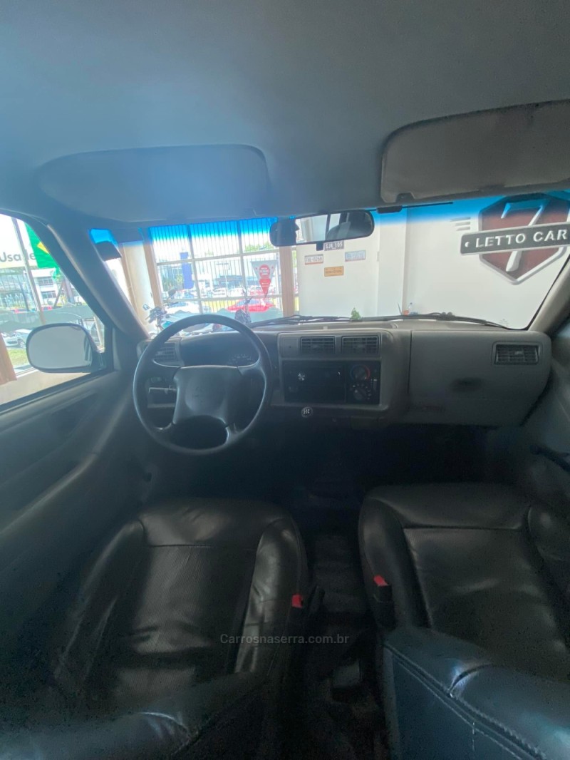 S10 2.2 EFI DLX 4X2 CD 8V GASOLINA 4P MANUAL - 1997 - IGREJINHA
