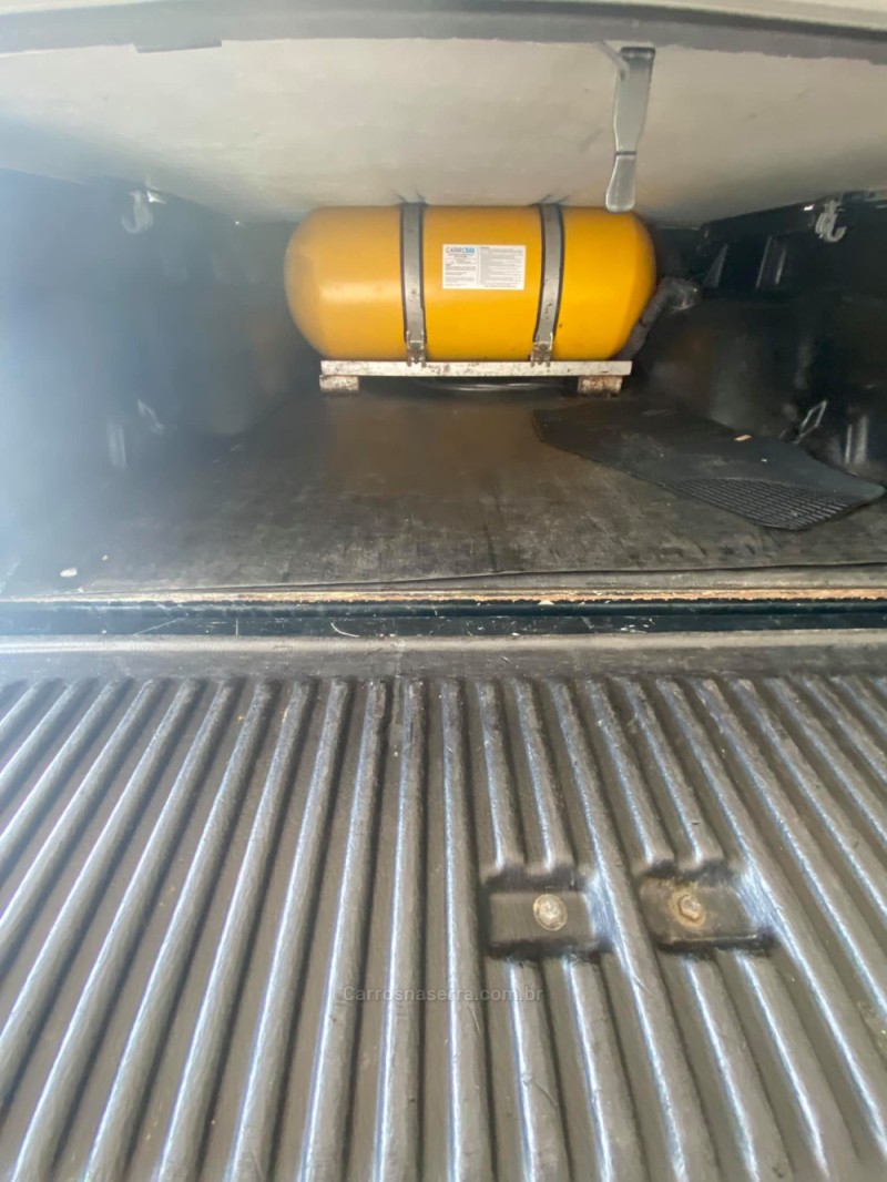 S10 2.2 EFI DLX 4X2 CD 8V GASOLINA 4P MANUAL - 1997 - IGREJINHA