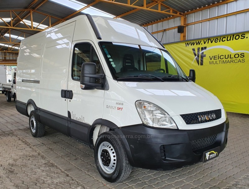 DAILY 2.3 CITY 30S13 16V DIESEL 2P MANUAL