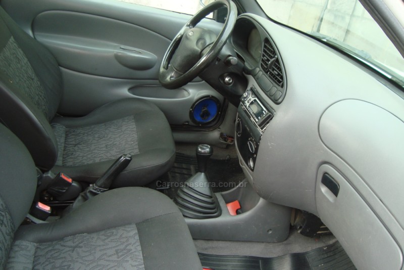 COURIER 1.6 MPI L 8V GASOLINA 2P MANUAL - 2003 - CAXIAS DO SUL