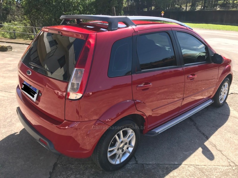 FIESTA 1.0 MPI TRAIL HATCH 8V FLEX 4P MANUAL - 2010 - CAXIAS DO SUL