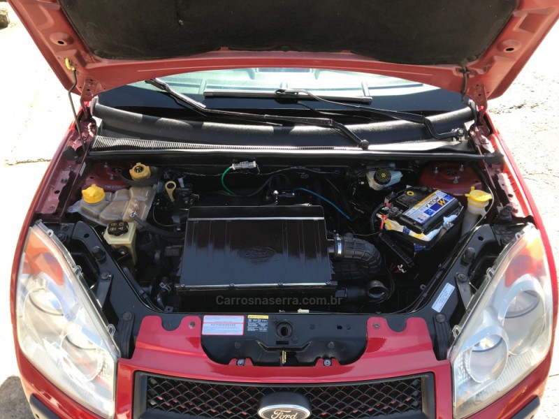 FIESTA 1.0 MPI TRAIL HATCH 8V FLEX 4P MANUAL - 2010 - CAXIAS DO SUL