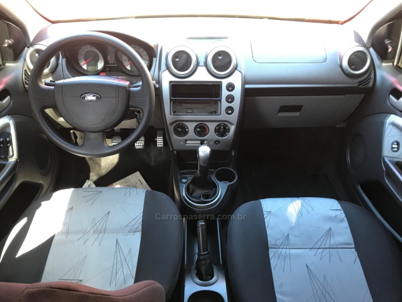 FIESTA 1.0 MPI TRAIL HATCH 8V FLEX 4P MANUAL - 2010 - CAXIAS DO SUL