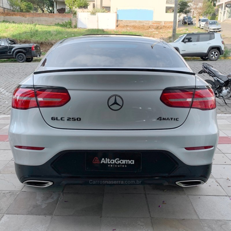 GLC 250 2.0 16V CGI GASOLINA 4MATIC 9G-TRONIC - 2017 - FLORES DA CUNHA