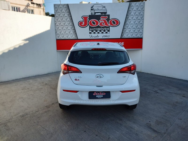 HB20 1.6 COMFORT PLUS 16V FLEX 4P MANUAL - 2019 - CASCA