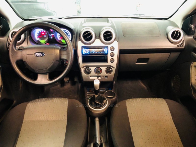 FIESTA 1.6 ROCAM SEDAN 8V FLEX 4P MANUAL - 2014 - DOIS IRMãOS