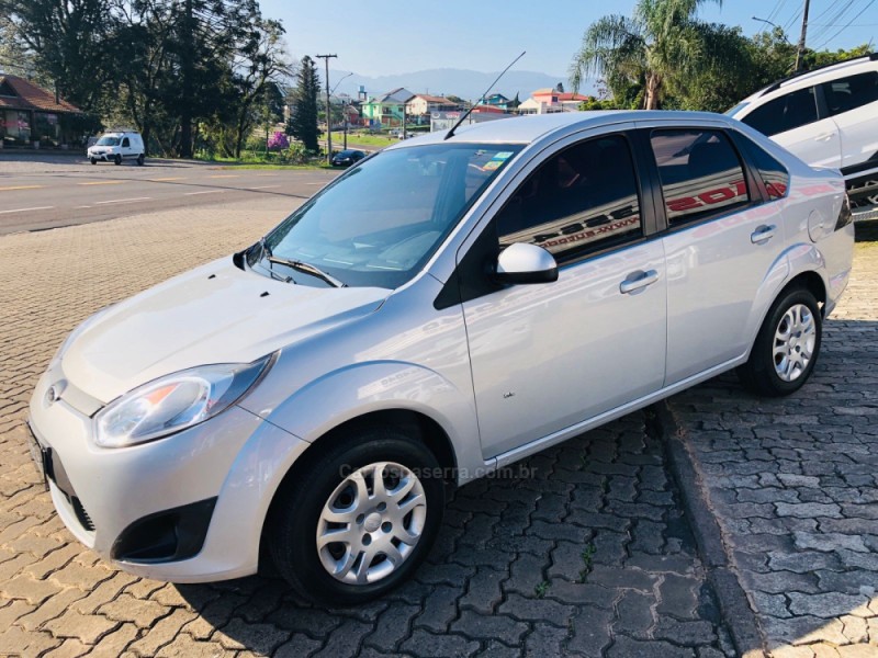 FIESTA 1.6 ROCAM SEDAN 8V FLEX 4P MANUAL - 2014 - DOIS IRMãOS