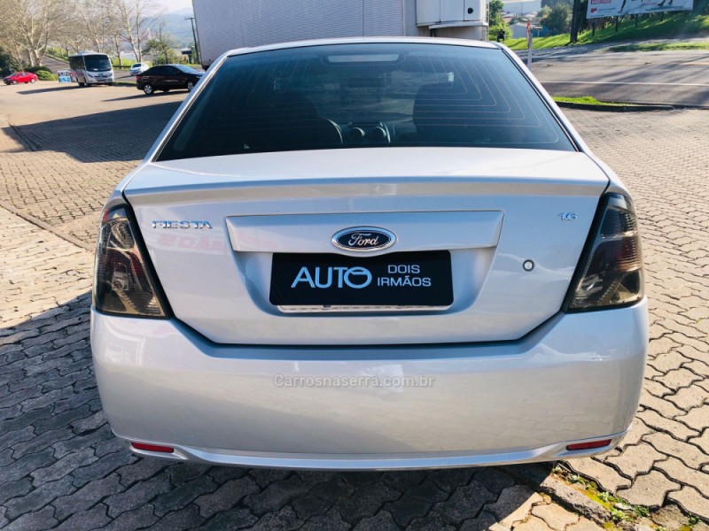 FIESTA 1.6 ROCAM SEDAN 8V FLEX 4P MANUAL - 2014 - DOIS IRMãOS