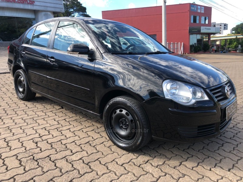 POLO SEDAN 1.6 MI 8V FLEX 4P MANUAL