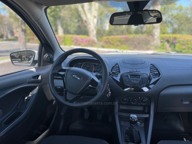 KA 1.5 SE SEDAN 16V FLEX 4P MANUAL - 2017 - CAXIAS DO SUL