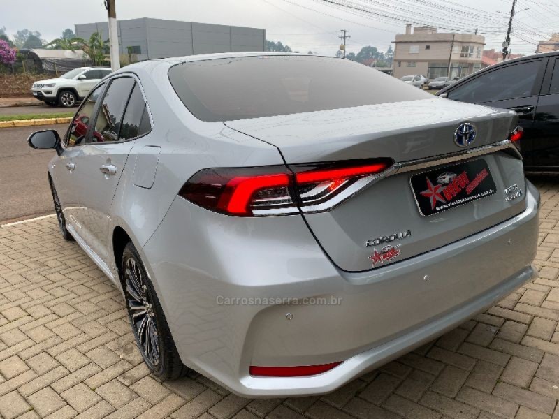 COROLLA 1.8 ALTIS PREMIUM 16V HÍBRIDO 4P AUTOMÁTICO - 2021 - TEUTôNIA
