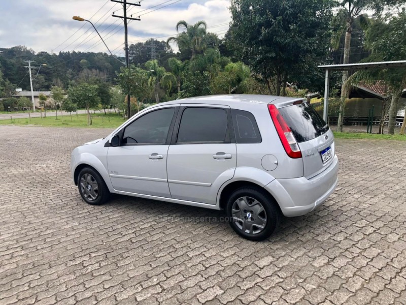 FIESTA 1.6 MPI CLASS HATCH 8V FLEX 4P MANUAL - 2010 - CAXIAS DO SUL