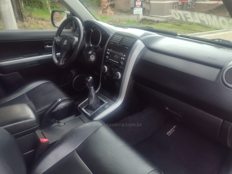 GRAND VITARA 2.0 4X2 16V GASOLINA 4P MANUAL - 2011 - CANELA