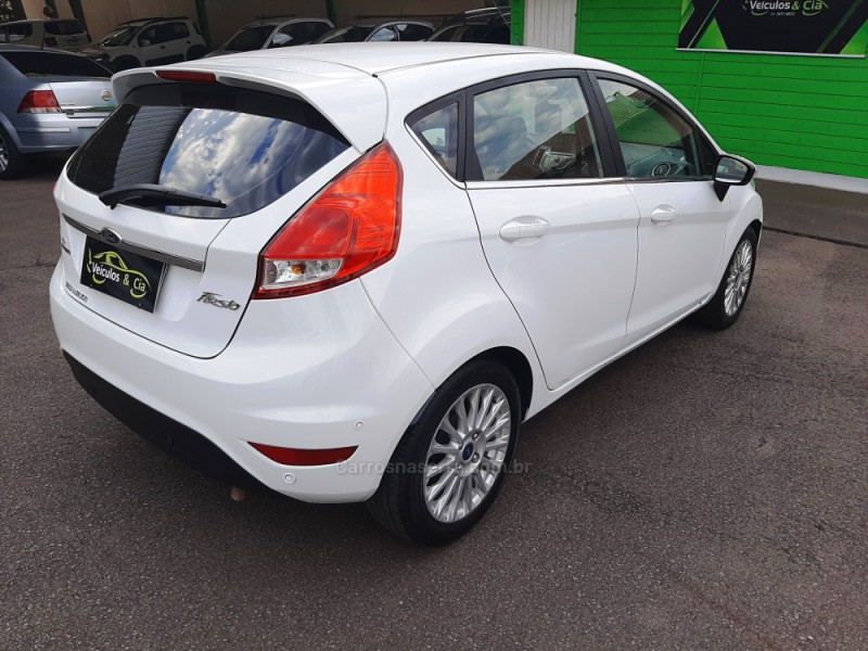 FIESTA 1.6 TITANIUM HATCH 16V FLEX 4P AUTOMÁTICO - 2015 - BENTO GONçALVES