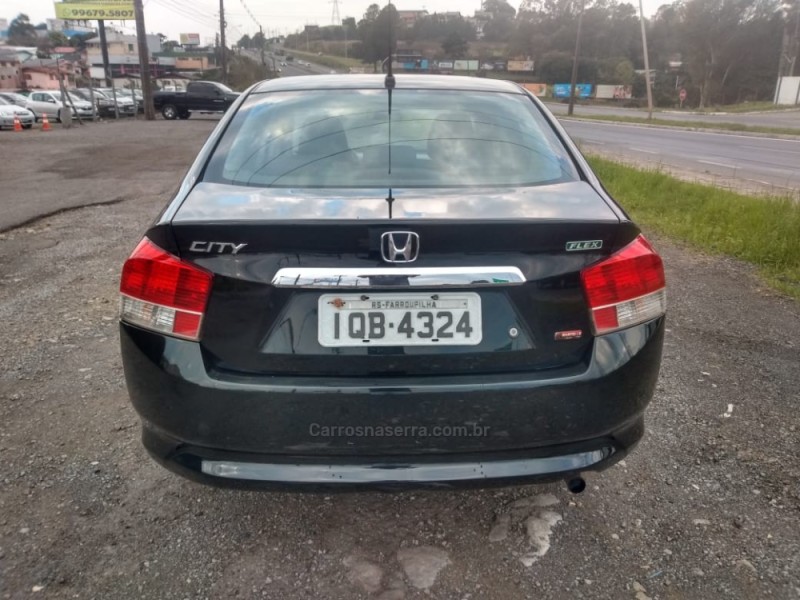 CITY 1.5 LX 16V FLEX 4P MANUAL - 2010 - FARROUPILHA