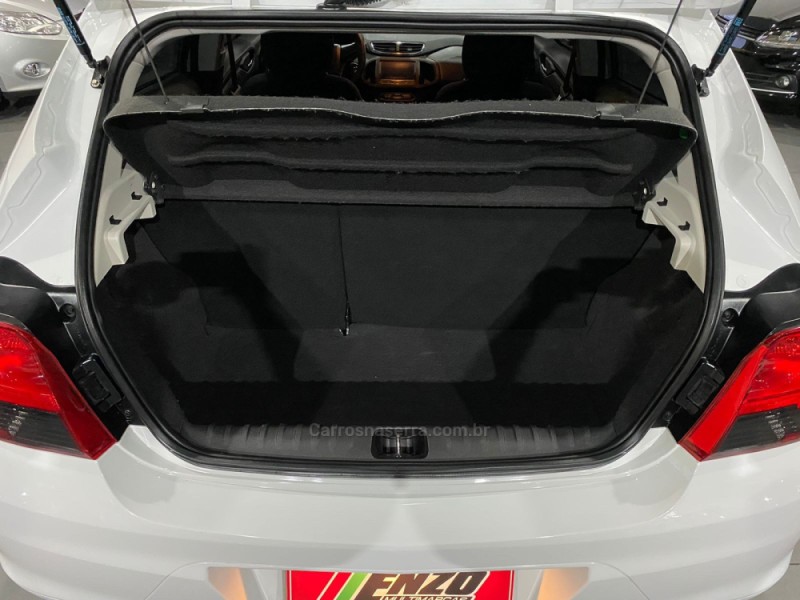 ONIX 1.4 MPFI LT 8V FLEX 4P MANUAL - 2013 - CAXIAS DO SUL