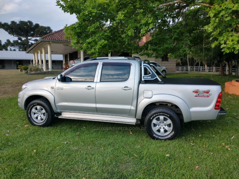 HILUX 3.0 SRV 4X4 CD 16V TURBO INTERCOOLER DIESEL 4P MANUAL - 2011 - CAXIAS DO SUL