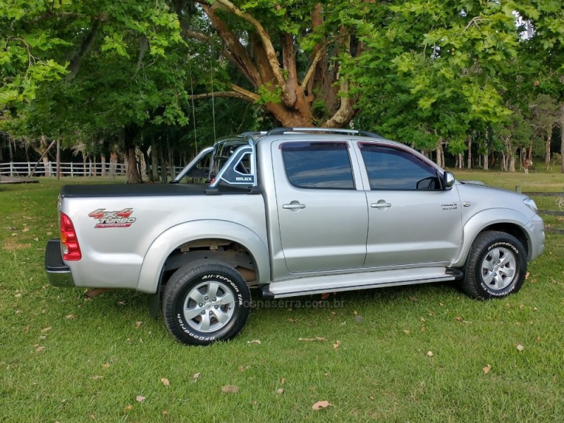 HILUX 3.0 SRV 4X4 CD 16V TURBO INTERCOOLER DIESEL 4P MANUAL - 2011 - CAXIAS DO SUL