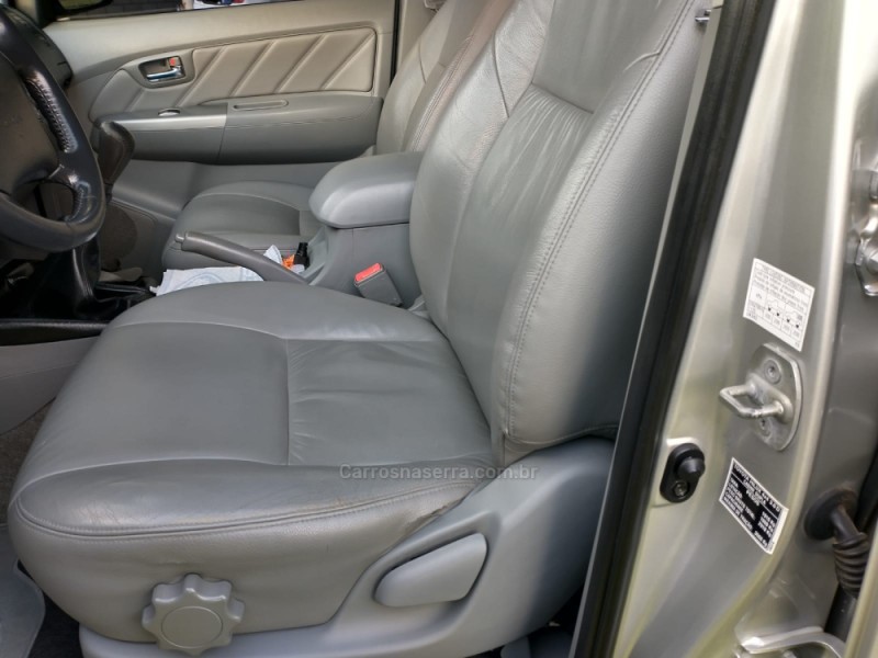 HILUX 3.0 SRV 4X4 CD 16V TURBO INTERCOOLER DIESEL 4P MANUAL - 2011 - CAXIAS DO SUL