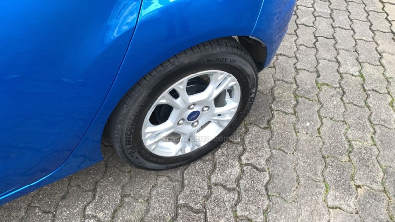 FIESTA 1.5 SE HATCH 16V FLEX 4P MANUAL - 2014 - FARROUPILHA