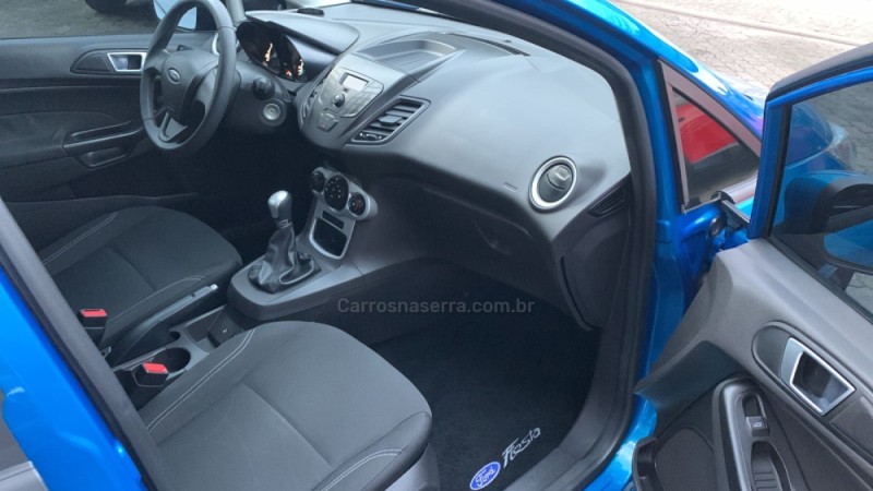 FIESTA 1.5 SE HATCH 16V FLEX 4P MANUAL - 2014 - FARROUPILHA