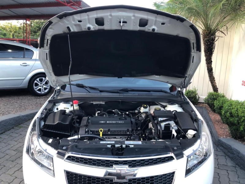 CRUZE 1.8 LT 16V FLEX 4P AUTOMÁTICO - 2014 - TRêS COROAS