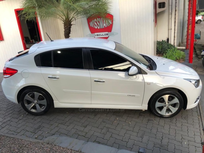 CRUZE 1.8 LT 16V FLEX 4P AUTOMÁTICO - 2014 - TRêS COROAS