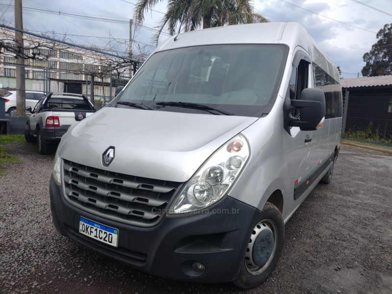 MASTER 2.3 DCI MINIBUS VIP L3H2 16 LUGARES 16V DIESEL 4P MANUAL - 2015 - CAXIAS DO SUL