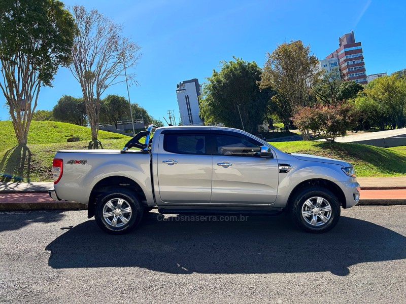RANGER 3.2 XLT 4X4 CD 20V DIESEL 4P AUTOMÁTICO - 2022 - PASSO FUNDO