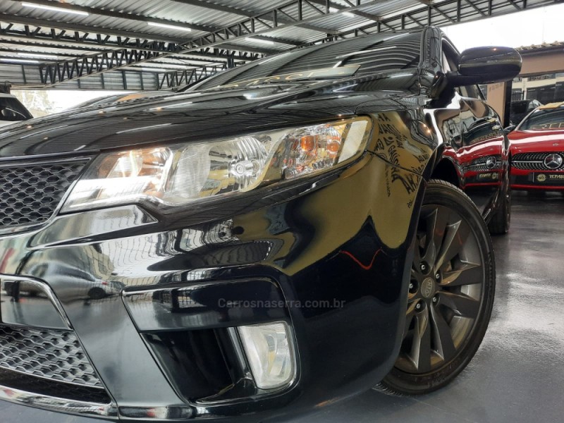 cerato 2.0 koup 16v gasolina 2p automatico 2012 caxias do sul