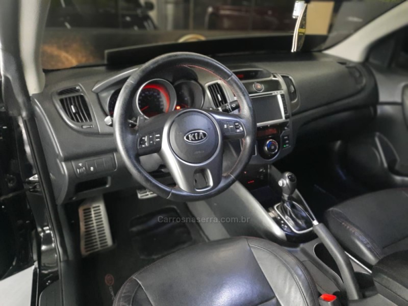 CERATO 2.0 KOUP 16V GASOLINA 2P AUTOMÁTICO - 2012 - CAXIAS DO SUL