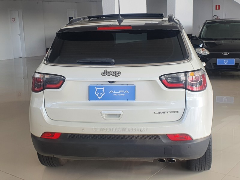 COMPASS 2.0 16V FLEX LIMITED AUTOMÁTICO - 2018 - CAXIAS DO SUL