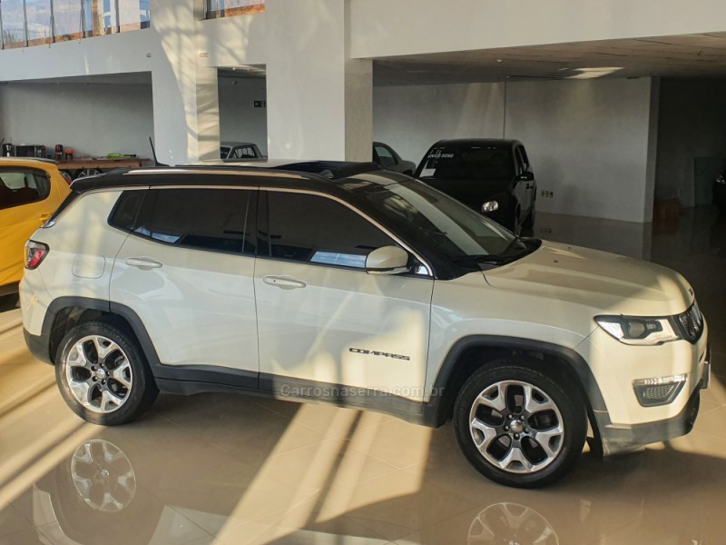 COMPASS 2.0 16V FLEX LIMITED AUTOMÁTICO - 2018 - CAXIAS DO SUL