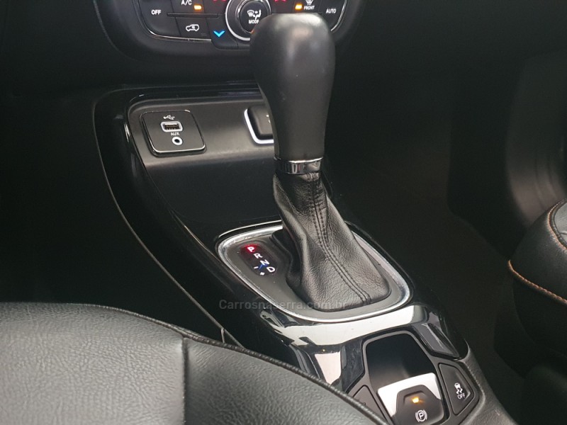 COMPASS 2.0 16V FLEX LIMITED AUTOMÁTICO - 2018 - CAXIAS DO SUL