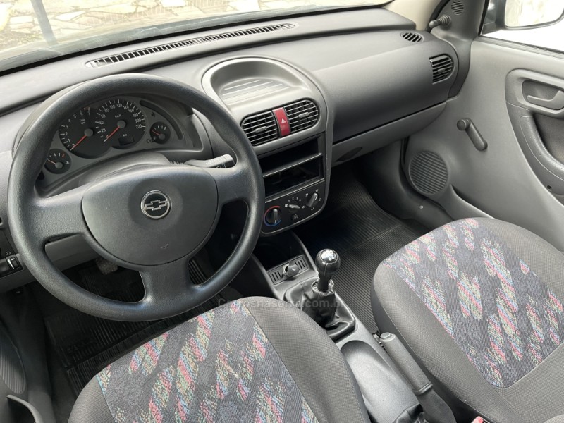 CORSA 1.0 MPFI JOY 8V GASOLINA 4P MANUAL - 2005 - CAXIAS DO SUL