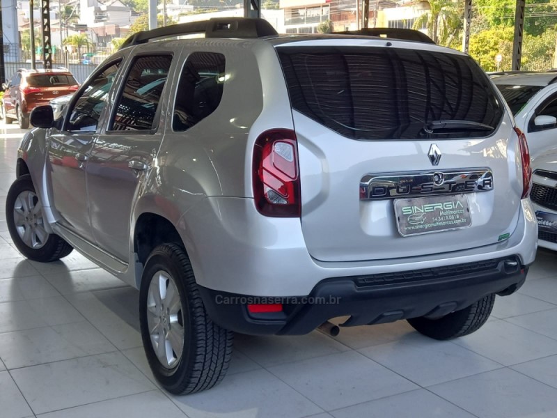 DUSTER 1.6 EXPRESSION 4X2 16V FLEX 4P MANUAL - 2016 - CAXIAS DO SUL