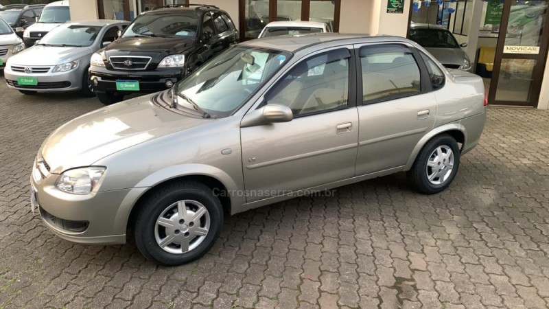 CLASSIC 1.0 MPFI LS 8V FLEX 4P MANUAL - 2011 - FARROUPILHA