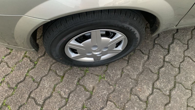 CLASSIC 1.0 MPFI LS 8V FLEX 4P MANUAL - 2011 - FARROUPILHA