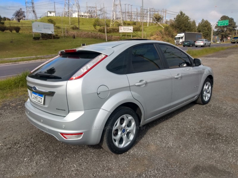 FOCUS 2.0 TITANIUM HATCH 16V FLEX 4P AUTOMÁTICO - 2013 - FARROUPILHA