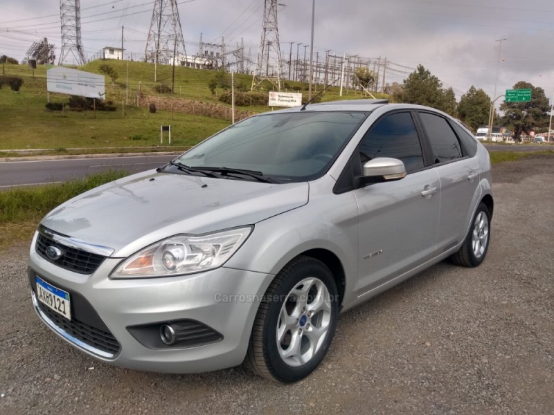 FOCUS 2.0 TITANIUM HATCH 16V FLEX 4P AUTOMÁTICO - 2013 - FARROUPILHA