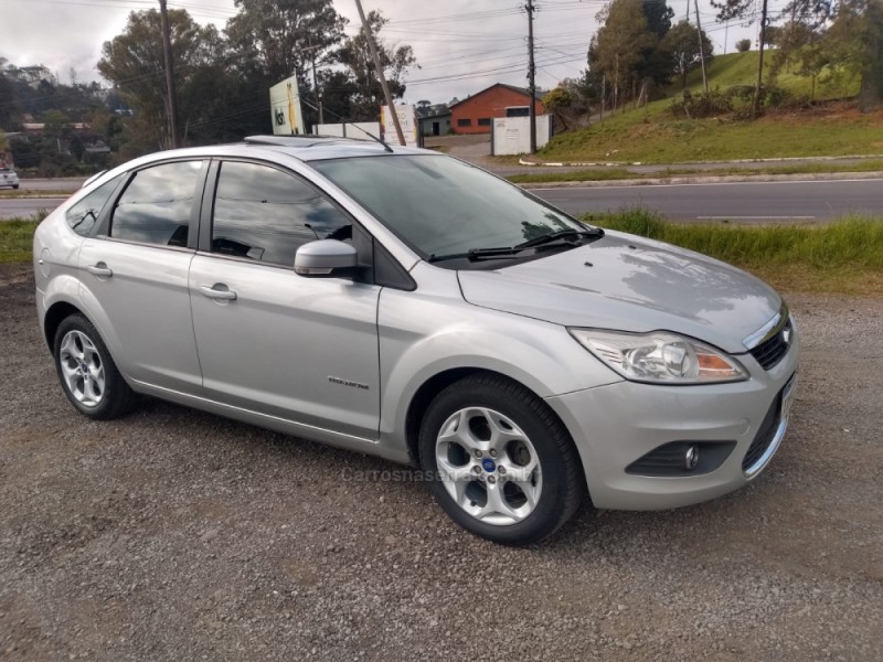 FOCUS 2.0 TITANIUM HATCH 16V FLEX 4P AUTOMÁTICO - 2013 - FARROUPILHA