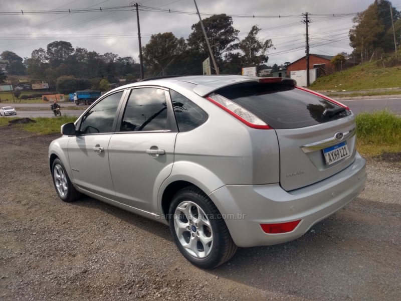 FOCUS 2.0 TITANIUM HATCH 16V FLEX 4P AUTOMÁTICO - 2013 - FARROUPILHA