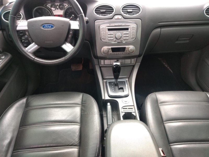 FOCUS 2.0 TITANIUM HATCH 16V FLEX 4P AUTOMÁTICO - 2013 - FARROUPILHA
