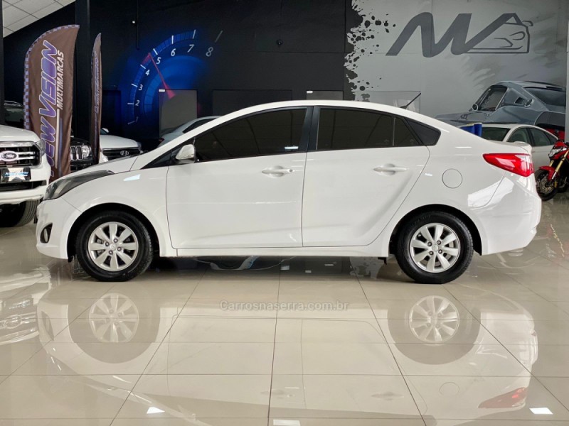 HB20S 1.0 COMFORT PLUS 12V FLEX 4P MANUAL - 2015 - ESTâNCIA VELHA