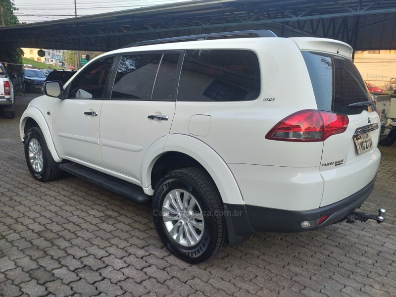 PAJERO DAKAR 3.2 HPE 4X4 7 LUGARES 16V TURBO INTERCOOLER DIESEL 4P AUTOMÁTICO - 2014 - CAXIAS DO SUL