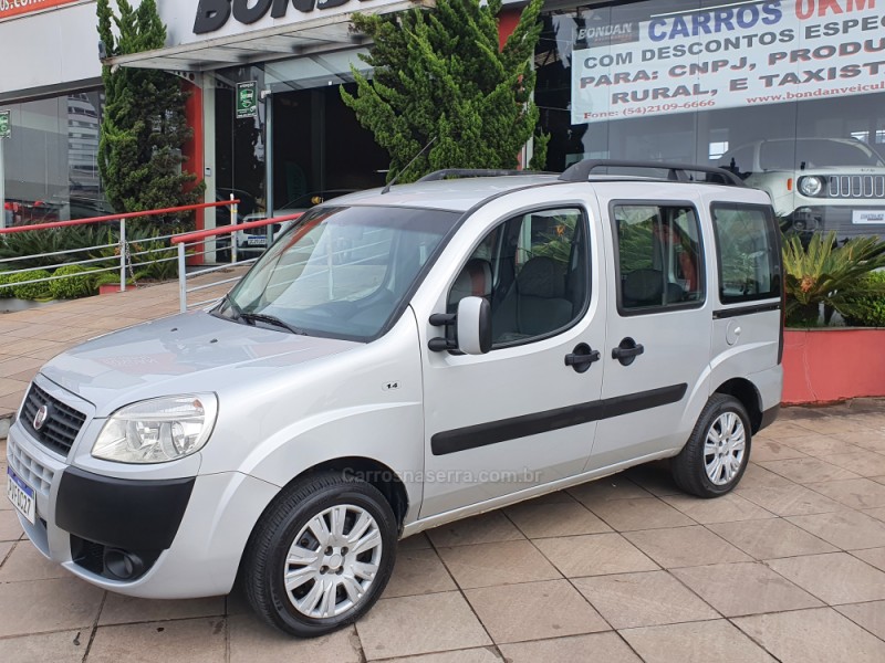 DOBLÓ 1.4 MPI ATTRACTIVE 8V FLEX 4P MANUAL 7 LUGARES - 2015 - FARROUPILHA