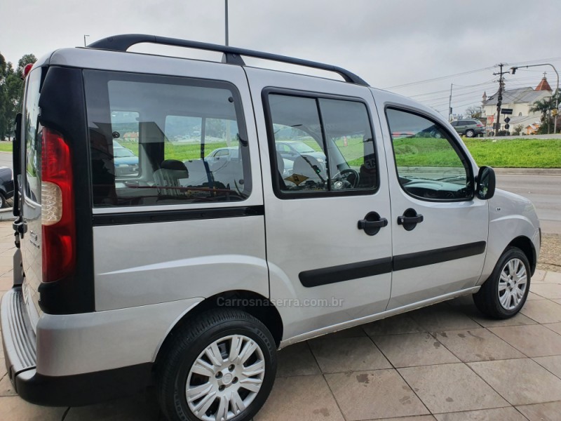 DOBLÓ 1.4 MPI ATTRACTIVE 8V FLEX 4P MANUAL 7 LUGARES - 2015 - FARROUPILHA