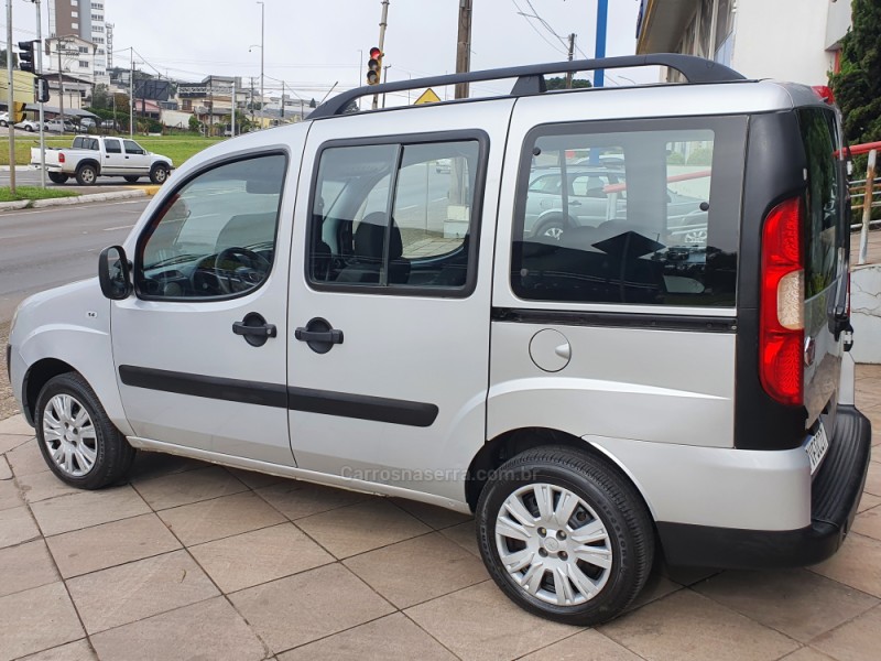 DOBLÓ 1.4 MPI ATTRACTIVE 8V FLEX 4P MANUAL 7 LUGARES - 2015 - FARROUPILHA