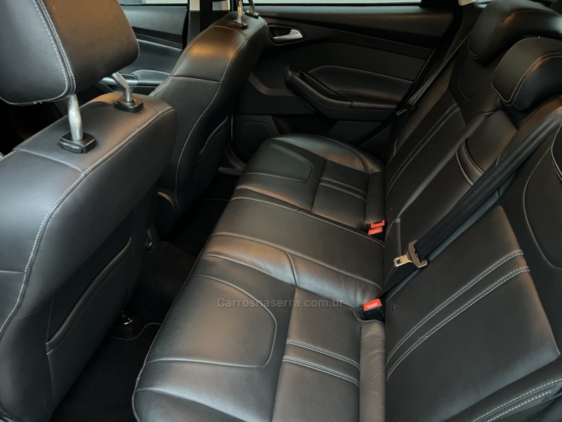 FOCUS 2.0 TITANIUM HATCH 16V FLEX 4P AUTOMÁTICO - 2015 - CAXIAS DO SUL